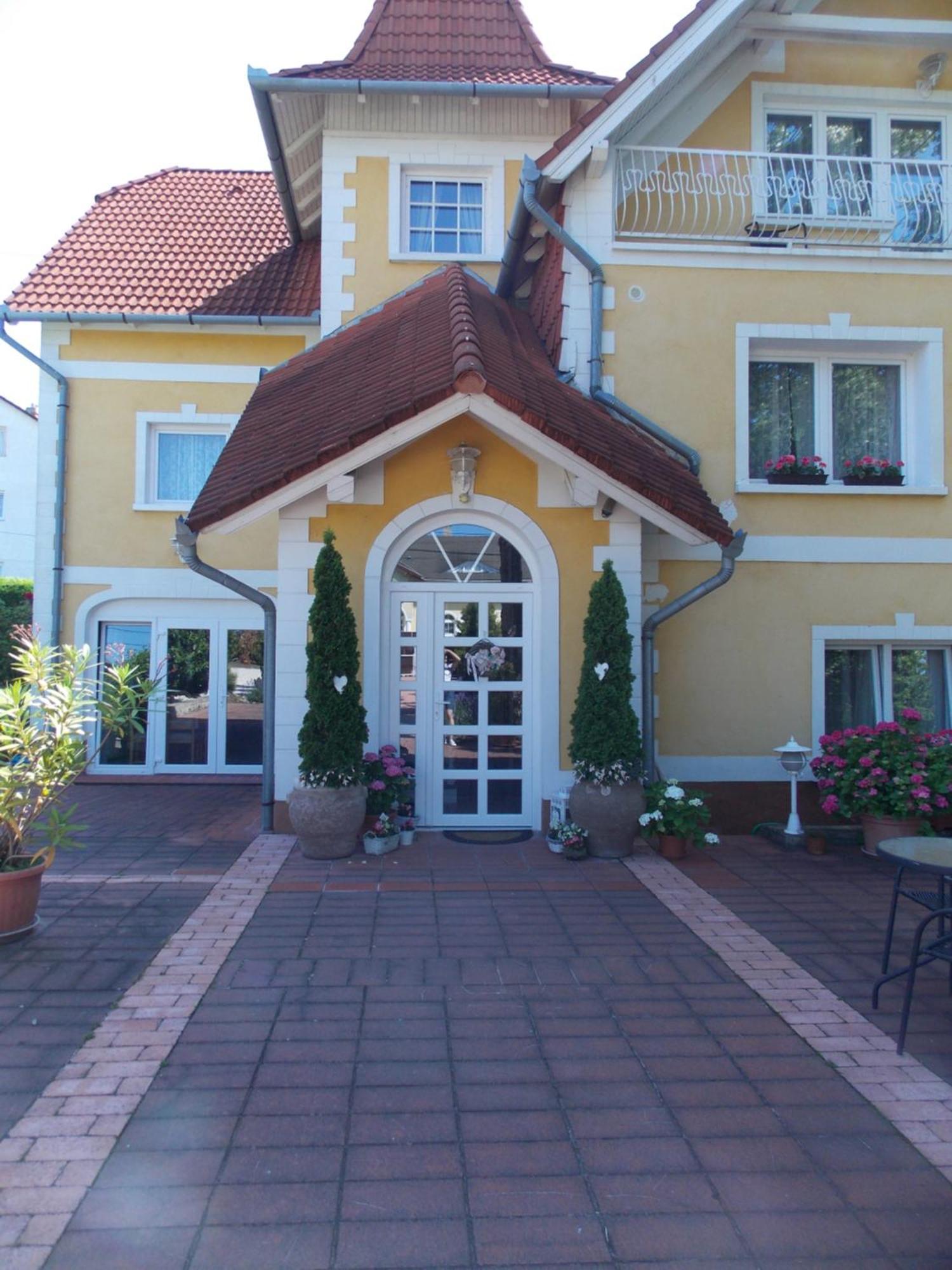 Eden Villa Apartmanhaz Balatonfüred Екстериор снимка